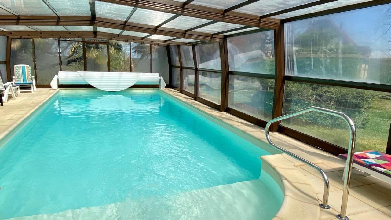 Maison De Charme Piscine Couverte Chauffee Mayrinhac-Lentour المظهر الخارجي الصورة